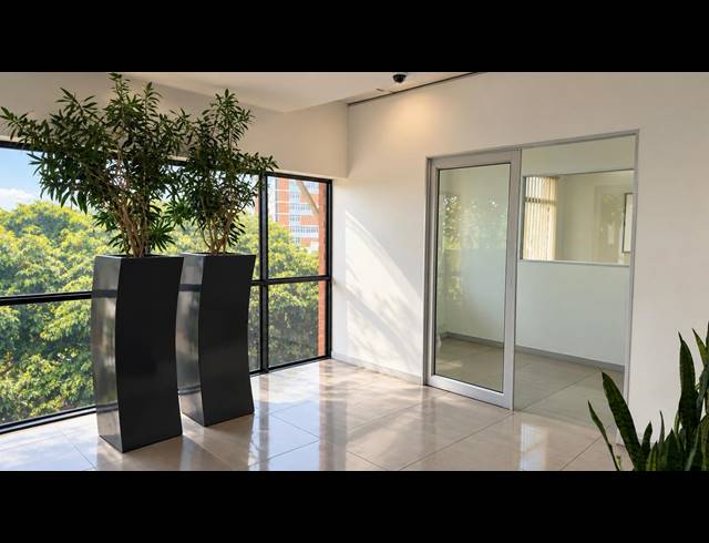 112M² OFFICE TO LET IN GLENWOOD